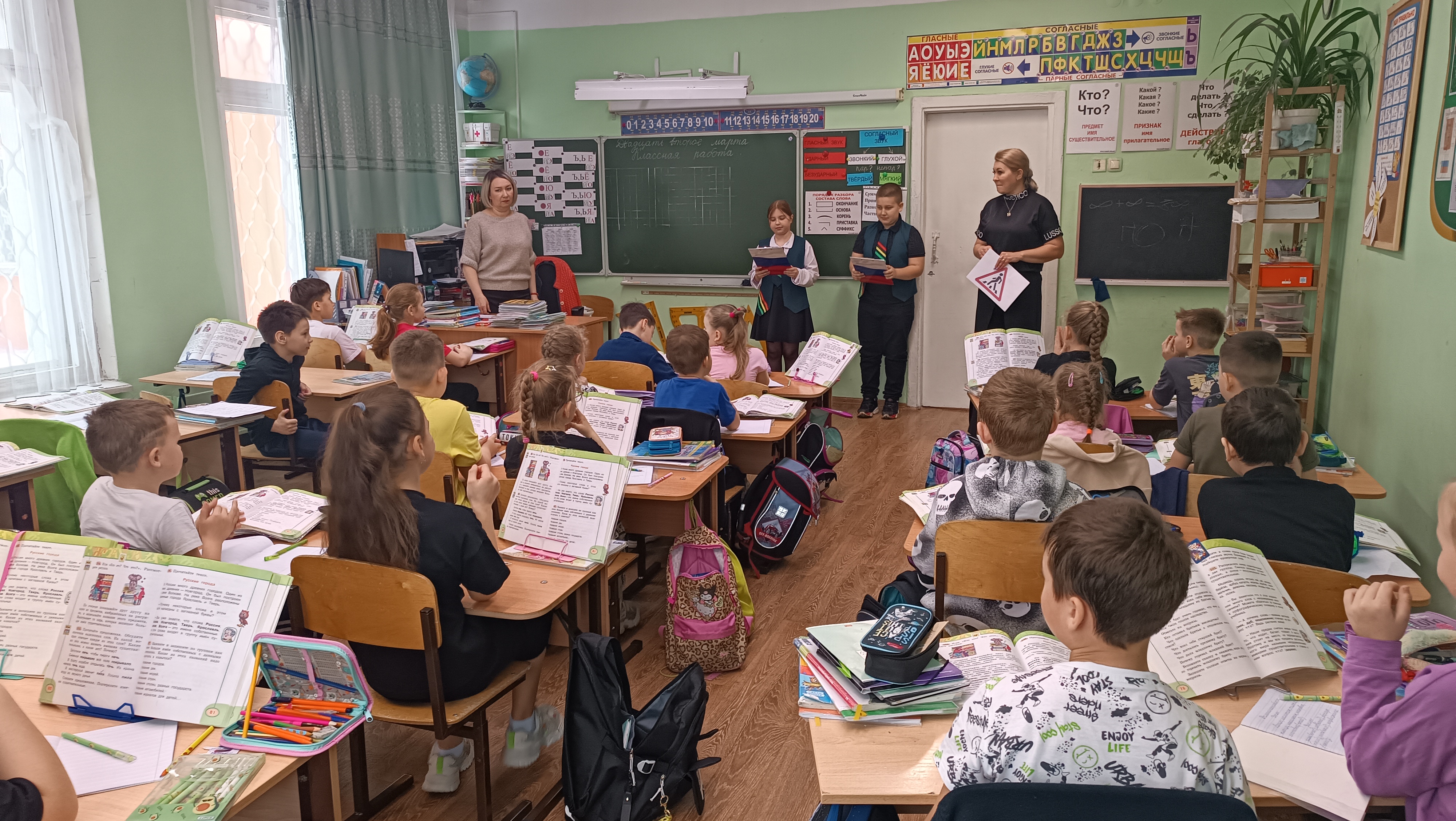 Правила безопасного поведения школьников во время весенних каникул Правила безопасного поведения школьников во время весенних каникул.